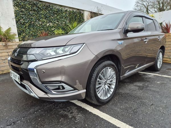 Mitsubishi Outlander SUV, Petrol Plug-in Hybrid, 2021, Brown