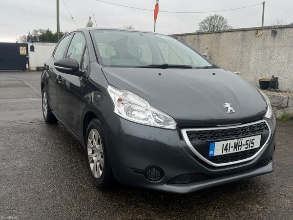 Peugeot 208 Hatchback, Petrol, 2014, Grey