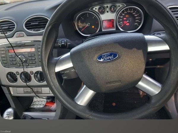 Ford Focus Saloon, Diesel, 2011, Black