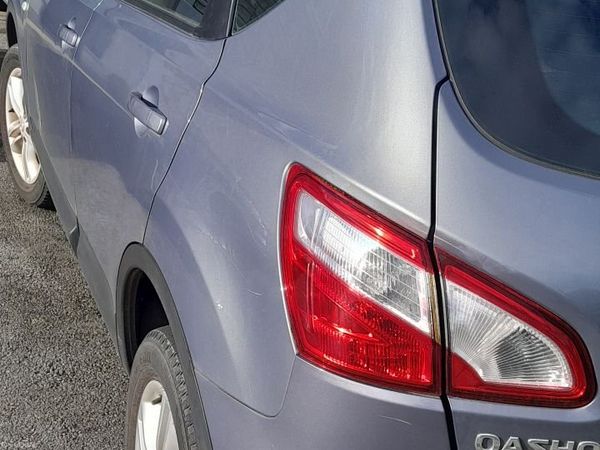 Nissan Qashqai Hatchback, Diesel, 2010, Grey