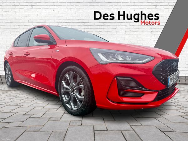 Ford Focus Hatchback, Petrol, 2024, Red
