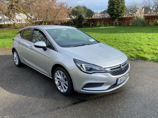 Opel Astra Hatchback, Diesel, 2016, Silver