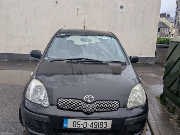 Toyota Yaris Hatchback, Petrol, 2005, Black