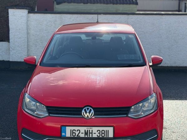 Volkswagen Polo Hatchback, Petrol, 2016, Red