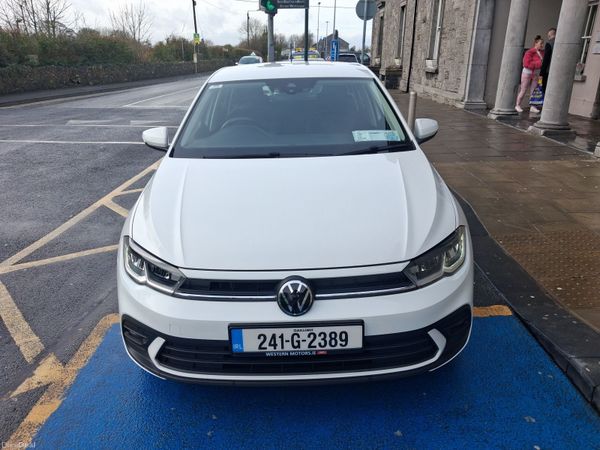 Volkswagen Polo Hatchback, Petrol, 2024, White