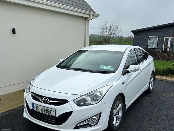 Hyundai i40 Saloon, Diesel, 2013, White