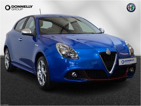 Alfa Romeo Giulietta Hatchback, Petrol, 2019, Blue