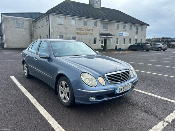Mercedes-Benz E-Class Saloon, Petrol, 2003, Blue