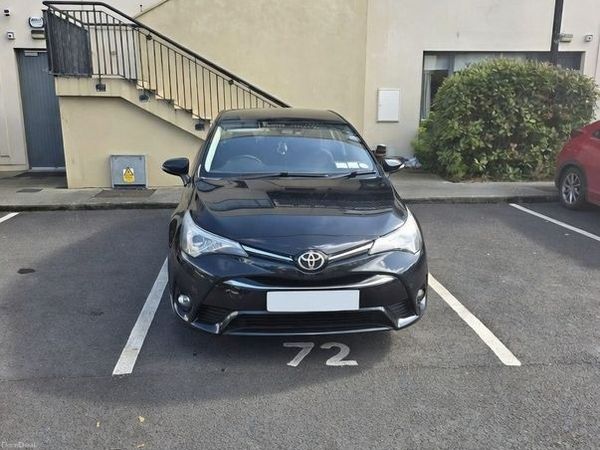 Toyota Avensis Saloon, Diesel, 2017, Grey