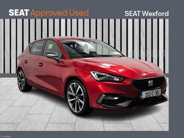 SEAT Leon Estate, Petrol, 2020, Red