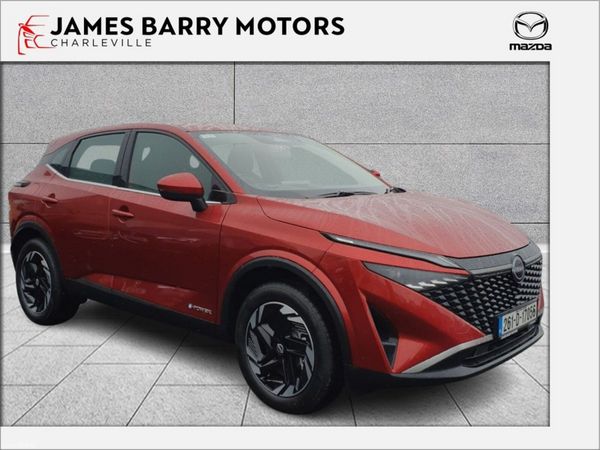 Nissan Qashqai SUV, Petrol Hybrid, 2026, Red