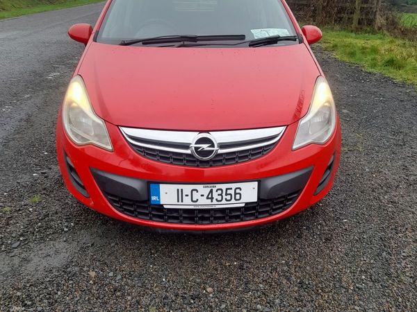 Opel Corsa Hatchback, Petrol, 2011, Red