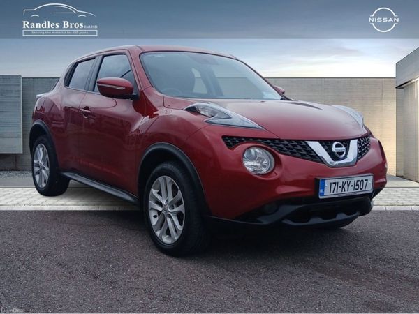 Nissan Juke SUV, Petrol, 2017, Red