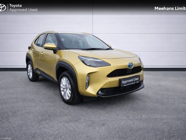Toyota Yaris Cross Hatchback, Petrol Hybrid, 2023, Yellow