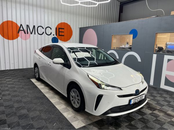 Toyota Prius Saloon, Petrol Hybrid, 2022, White