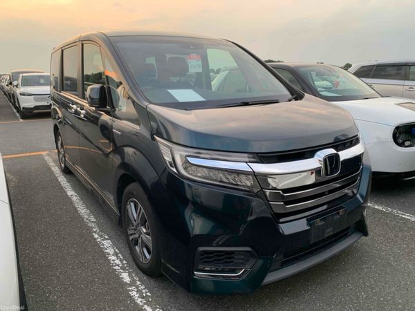 Honda Stepwagon MPV, Petrol Hybrid, 2018, Blue