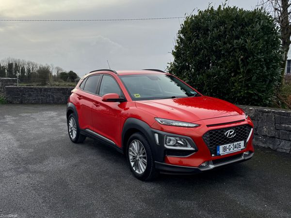 Hyundai KONA MPV, Petrol, 2018, Orange
