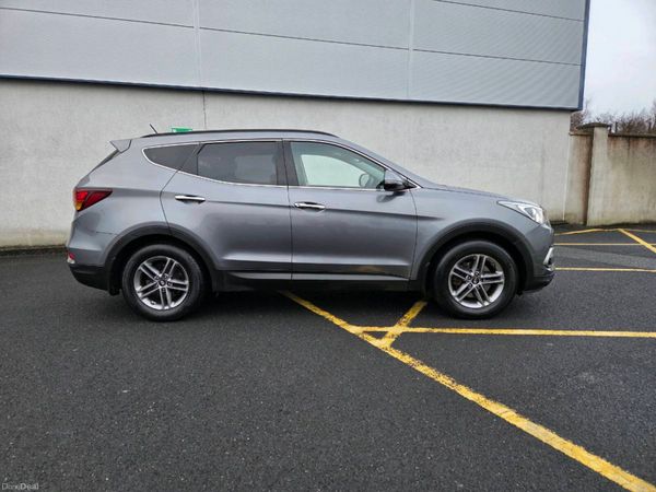 Hyundai Santa Fe SUV, Diesel, 2016, Silver