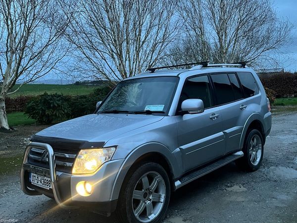 Mitsubishi Pajero SUV, Diesel, 2007, Silver