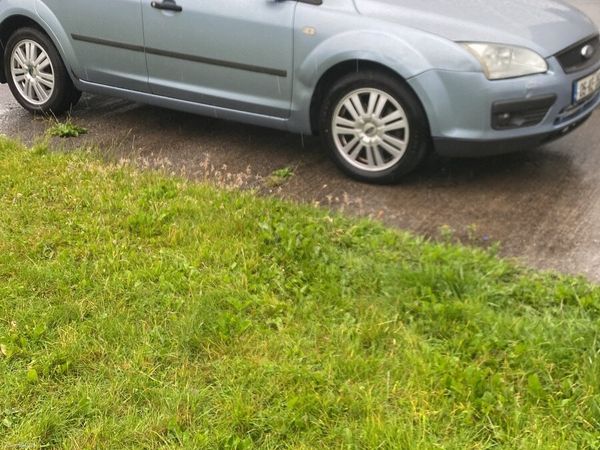 Ford Focus Hatchback, Petrol, 2005, Blue