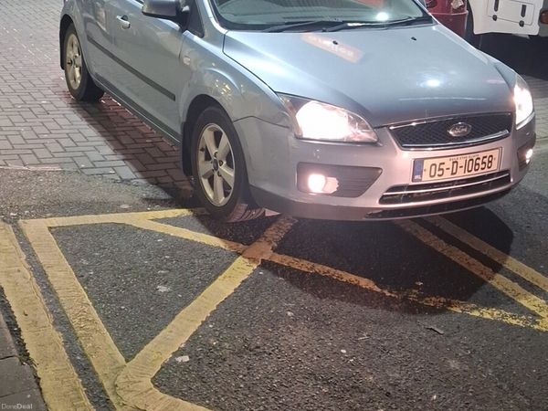 Ford Focus Hatchback, Petrol, 2005, Blue