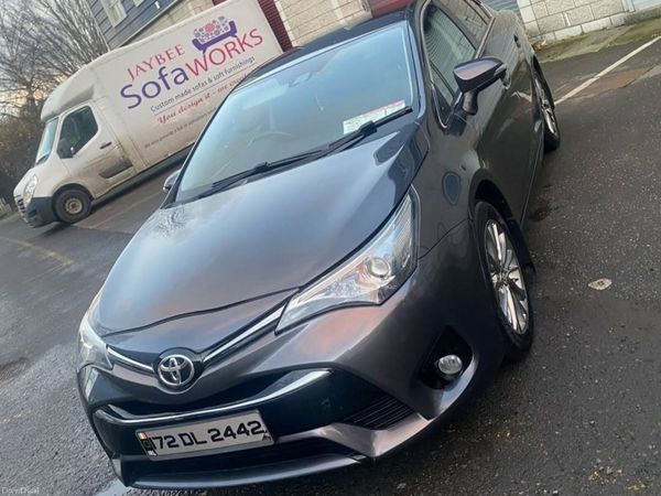 Toyota Avensis Saloon, Diesel, 2017, Grey