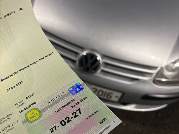 Volkswagen Golf Hatchback, Petrol, 2006, Silver