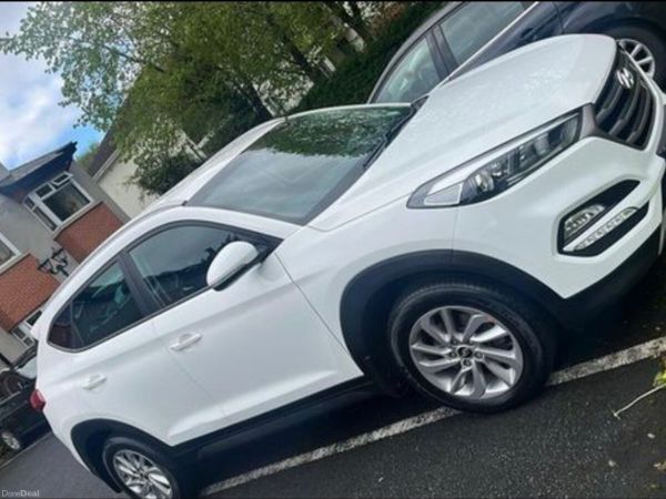 Hyundai Tucson SUV, Petrol, 2018, White