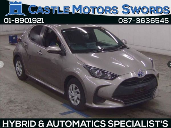 Toyota Yaris Hatchback, Petrol Hybrid, 2021, Grey