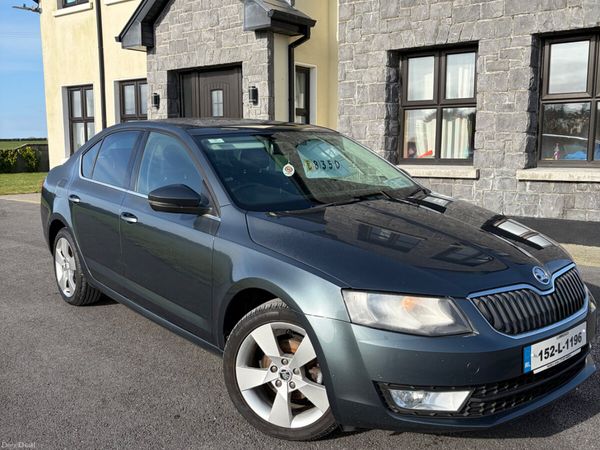 Skoda Octavia Saloon, Diesel, 2015, Grey