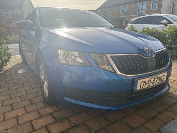 Skoda Octavia Hatchback, Diesel, 2017, Blue