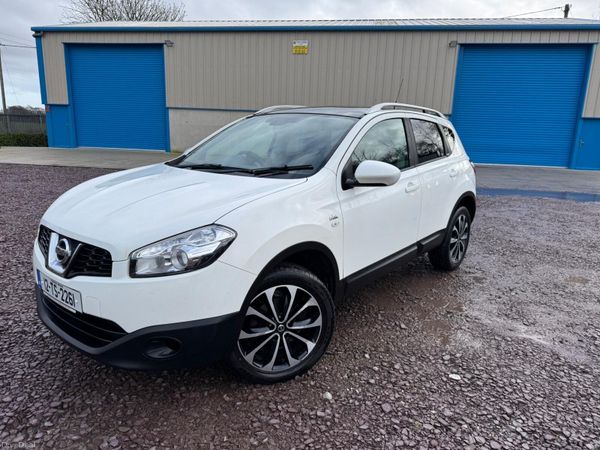 Nissan Qashqai Hatchback, Diesel, 2012, White