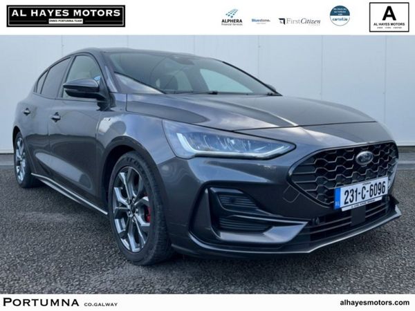 Ford Focus Hatchback, Diesel, 2023, Grey