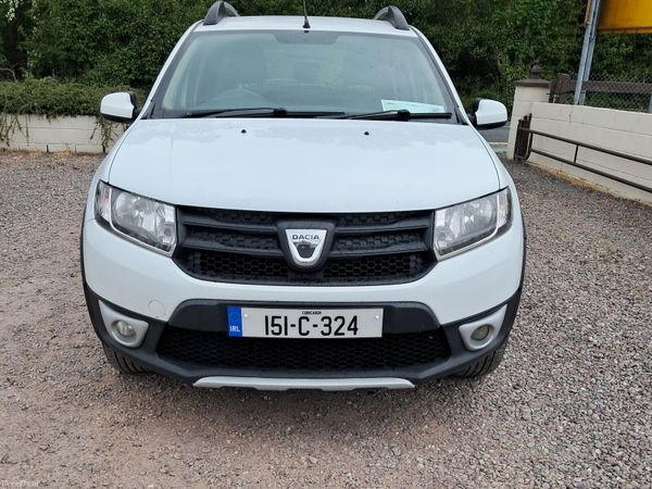 Dacia Sandero Stepway Hatchback, Diesel, 2015, White