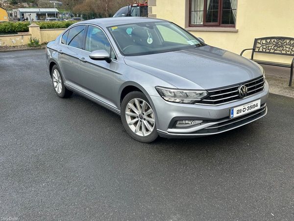 Volkswagen Passat Saloon, Diesel, 2021, Grey