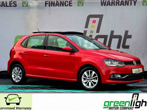 Volkswagen Polo Hatchback, Petrol, 2015, Red