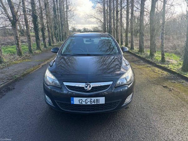 Vauxhall Astra Estate, Diesel, 2012, Black
