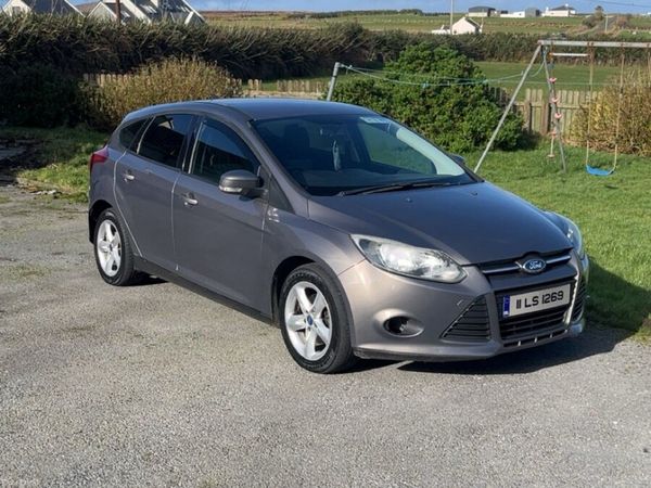 Ford Focus Hatchback, Diesel, 2011, Brown