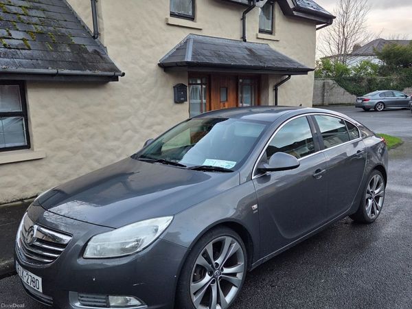Vauxhall Insignia Hatchback, Diesel, 2012, Grey