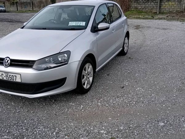 Volkswagen Polo Hatchback, Petrol, 2011, Silver