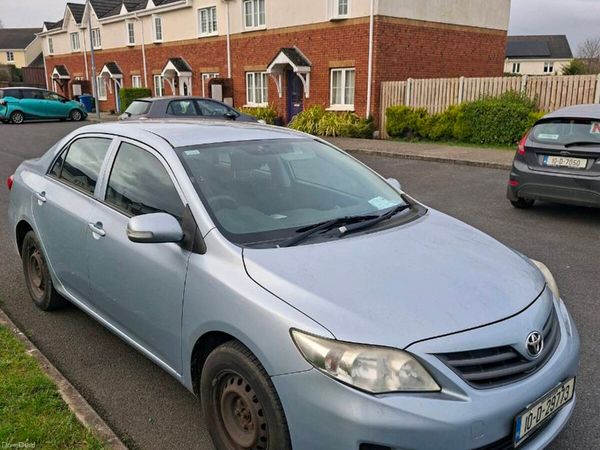 Toyota Corolla Saloon, Petrol, 2010, Blue