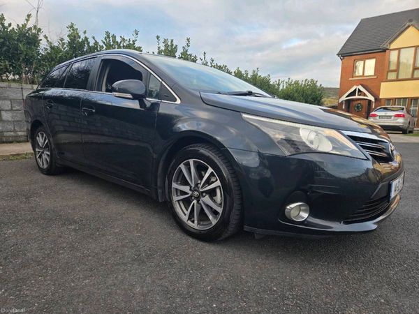 Toyota Avensis Estate, Diesel, 2014, Grey