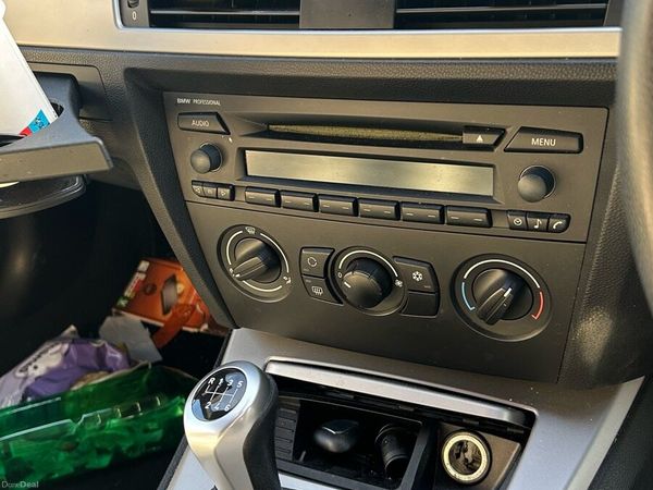 BMW 3-Series Saloon, Petrol, 2007, Grey