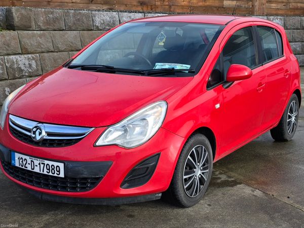 Vauxhall Corsa Hatchback, Diesel, 2013, Red