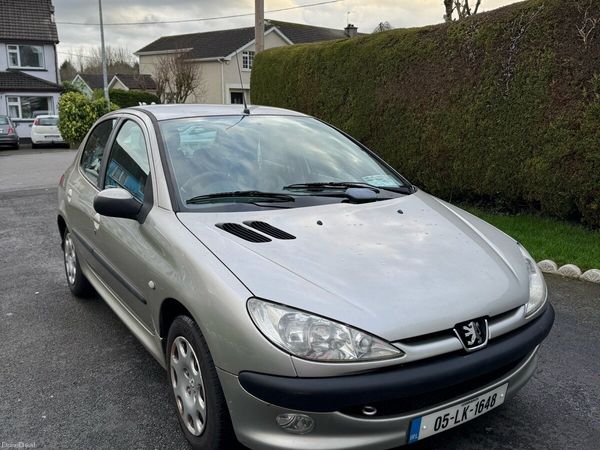 Peugeot 206 Hatchback, Petrol, 2005, Silver