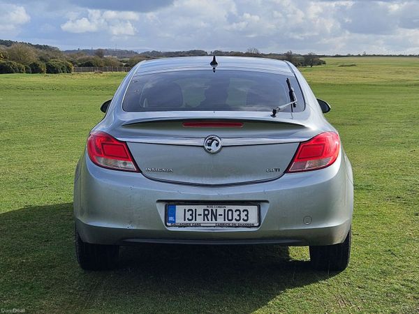Vauxhall Insignia Hatchback, Diesel, 2013, Silver