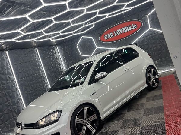 Volkswagen Golf Estate, Petrol, 2016, White