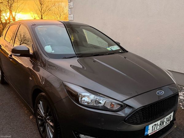 Ford Focus Hatchback, Diesel, 2017, Grey