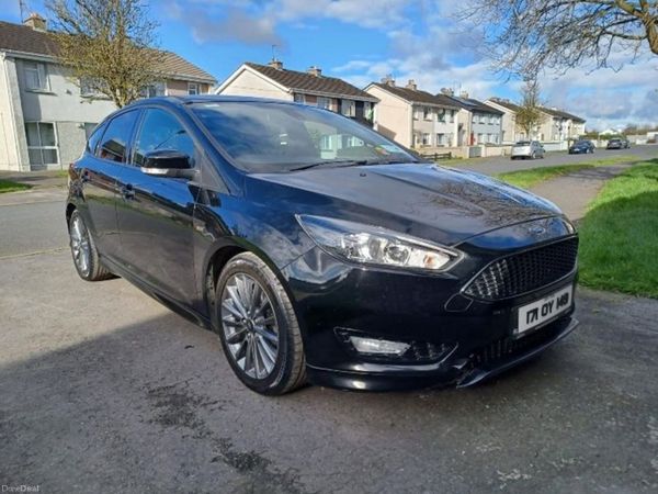 Ford Focus Hatchback, Diesel, 2017, Black