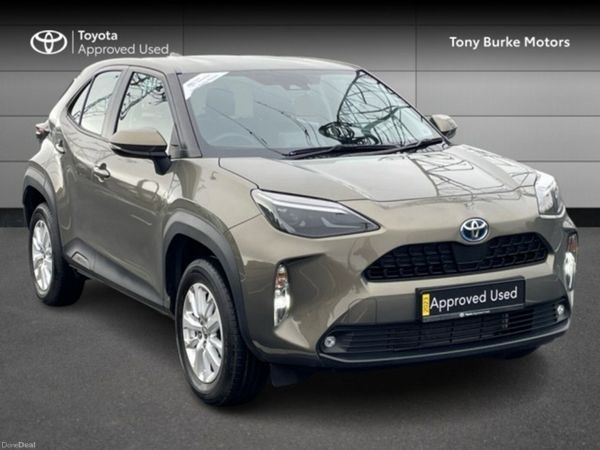 Toyota Yaris Cross SUV, Petrol Hybrid, 2023, Brown